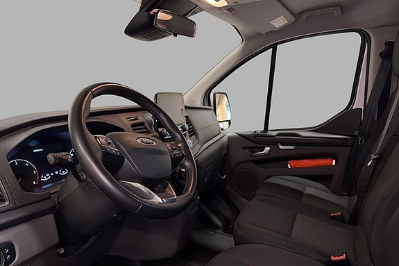 Ford Transit Custom 11 of 20