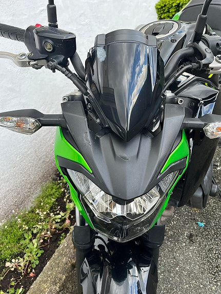 Kawasaki Z 650 5 of 5