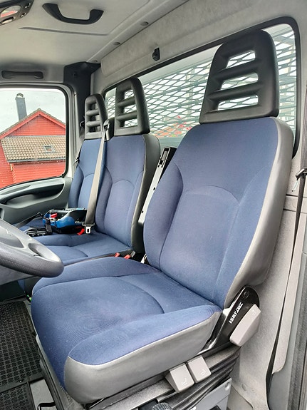 Iveco Daily 50C18 med HMF kran 16 of 30