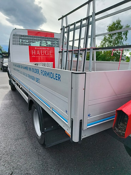 Iveco Daily 50C18 med HMF kran 6 of 30