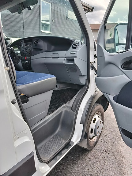 Iveco Daily 50C18 med HMF kran 12 of 30