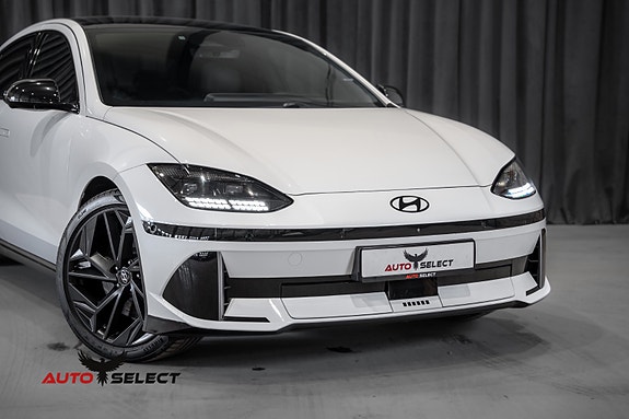 Hyundai Ioniq 6 2 of 5