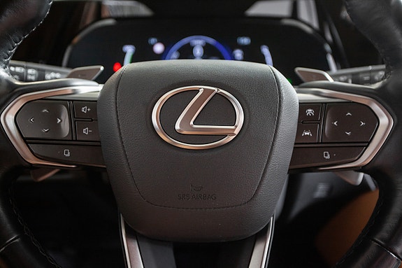 Lexus NX450h 10 of 20
