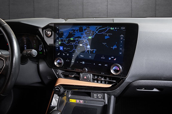 Lexus NX450h 13 of 20