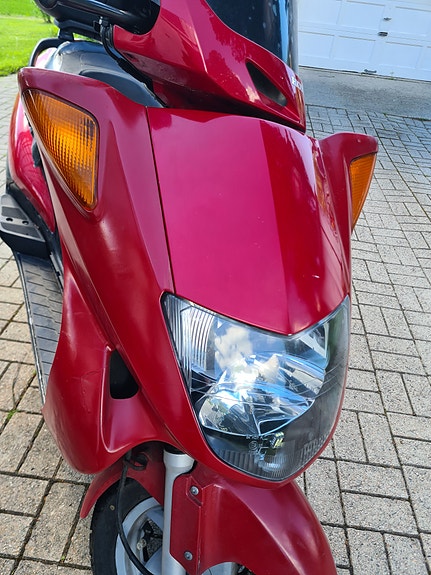 Honda FES 125 Pantheon 2 of 5