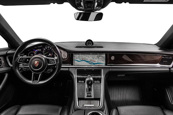 Porsche Panamera 19 of 30