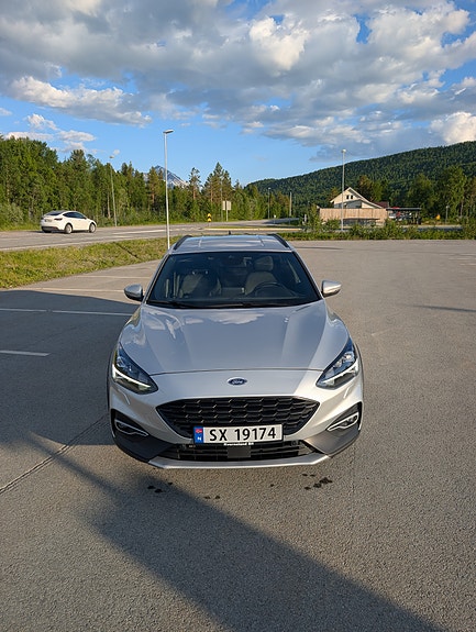 Ford Focus 2 of 5
