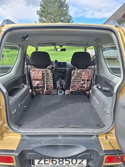 Suzuki Jimny 12 of 22