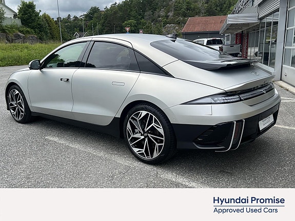 Hyundai Ioniq 6 5 of 5