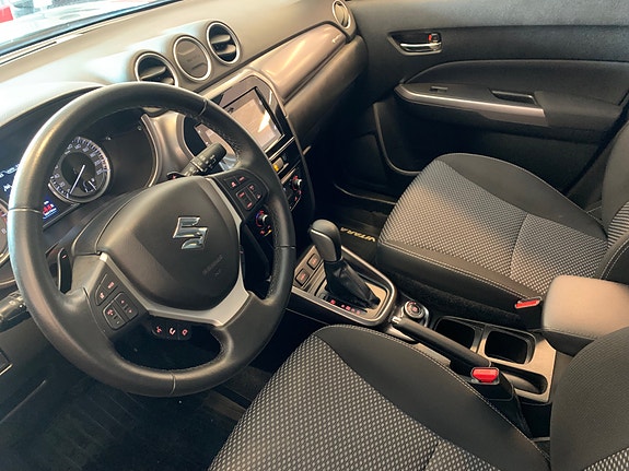 Suzuki Vitara 12 of 30