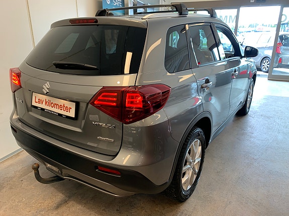 Suzuki Vitara 8 of 30