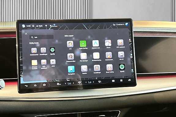 Utstyrt med Apple Carplay og Android Auto