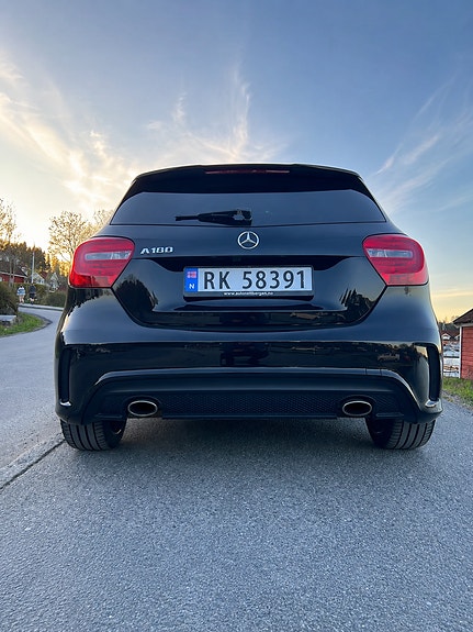 Mercedes-Benz A180 11 of 18