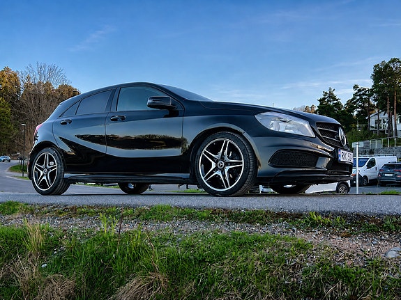 Mercedes-Benz A180 4 of 5