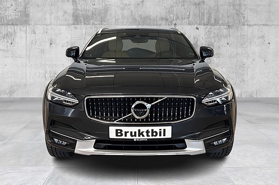 Volvo V90 Cross Country 5 of 5