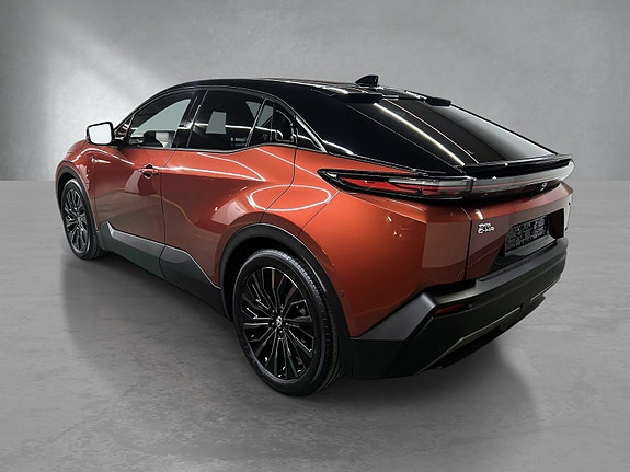 Toyota C-HR+ 3 of 5