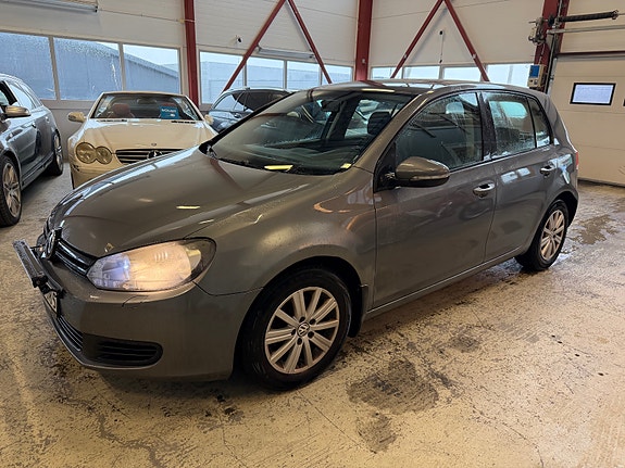 Volkswagen Golf 3 of 5