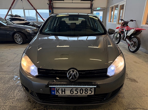 Volkswagen Golf 5 of 5