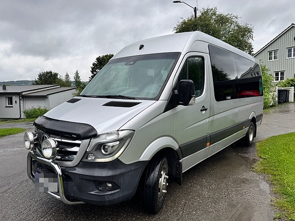 Mercedes-Benz Sprinter 519CDI Minibuss – 17 Seter SE VIDEO
