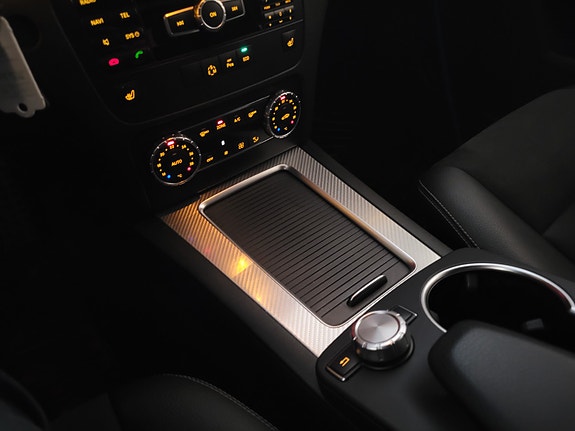 Mercedes-Benz GLK220 28 of 30
