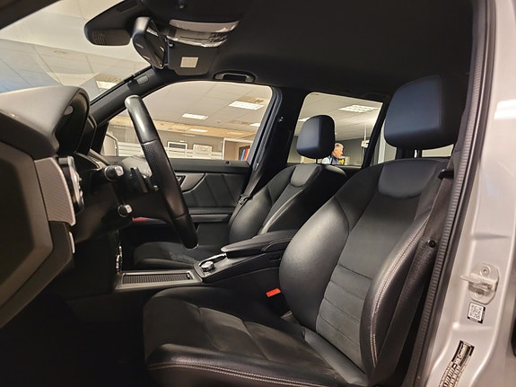 Mercedes-Benz GLK220 24 of 30