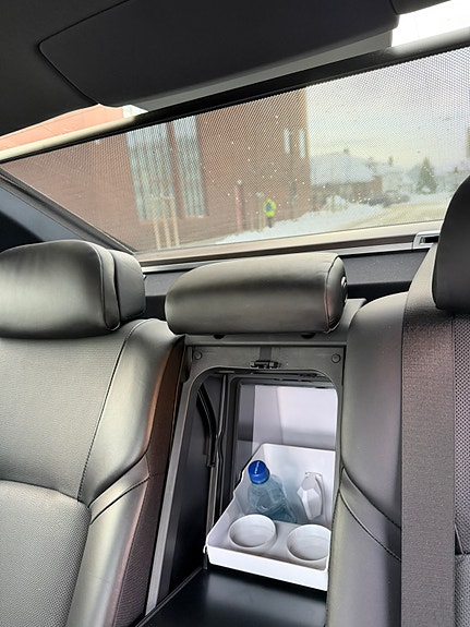 BMW 740i 16 of 29