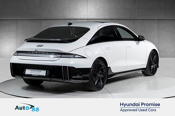 Hyundai Ioniq 6 4 of 5