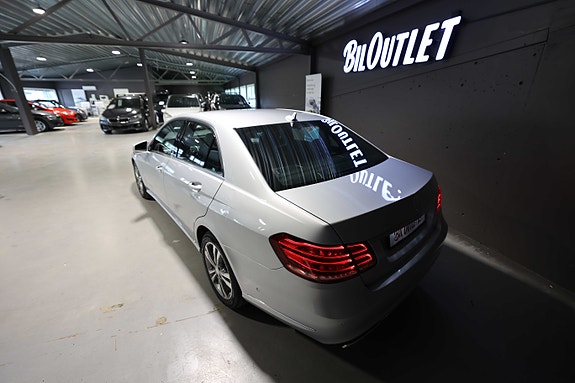 Mercedes-Benz E220 d 7 of 26