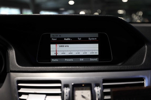 Mercedes-Benz E220 d 15 of 26