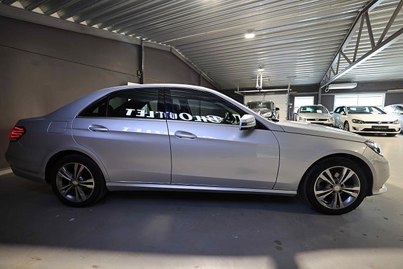 Mercedes-Benz E220 d 5 of 26