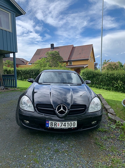 Mercedes-Benz SLK200 8 of 10