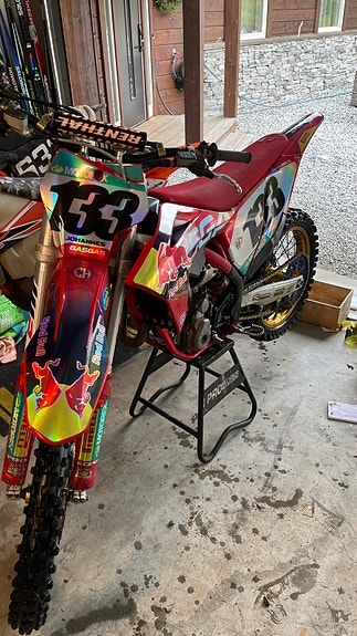 GasGas MC250F 2 of 5