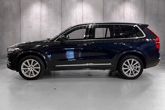 Volvo XC90 5 of 30
