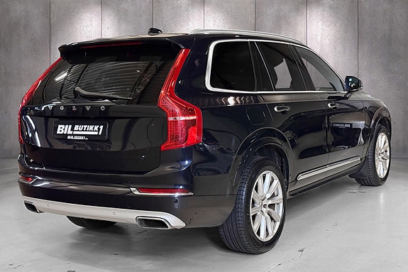 Volvo XC90 8 of 30