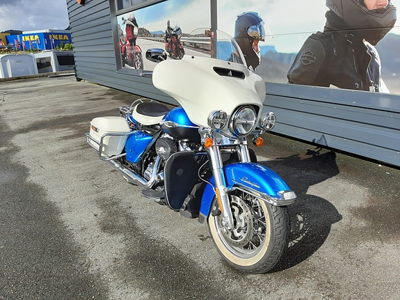 Harley-Davidson FLH Revival 6 of 13