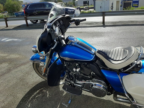 Harley-Davidson FLH Revival 13 of 13