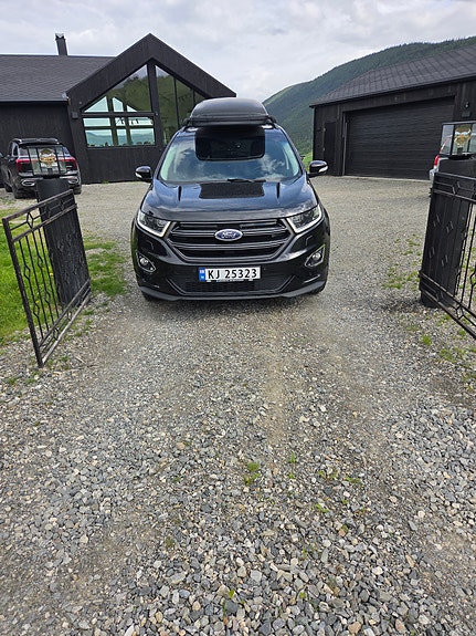Ford Edge 3 of 5
