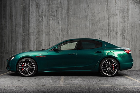 Maserati Ghibli 2 of 5