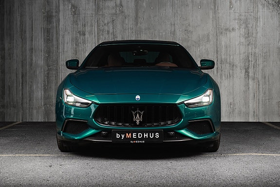 Maserati Ghibli 4 of 5