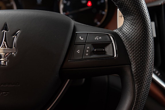 Maserati Ghibli 24 of 30