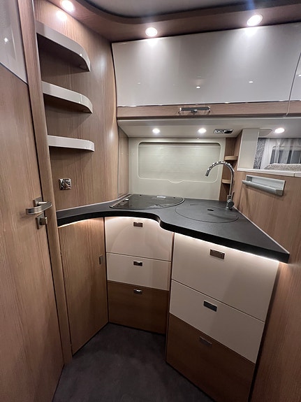 Malibu T500, ALDE, QUEEN, 180 hk. AUTOMAT, PREMIUM HYTTE PÅ HJUL 26 of 30