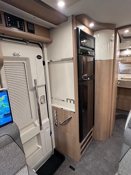 Malibu T500, ALDE, QUEEN, 180 hk. AUTOMAT, PREMIUM HYTTE PÅ HJUL 11 of 30