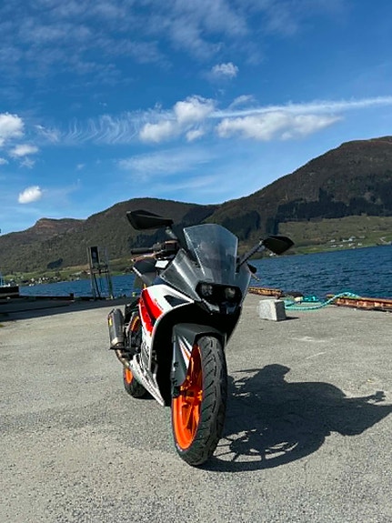 KTM RC 125R 5 of 5