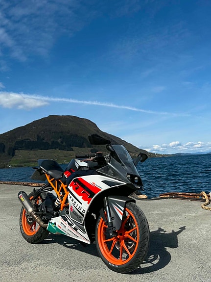 KTM RC 125R 4 of 5