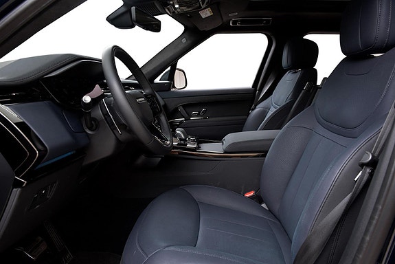 Land Rover Range Rover Sport 7 of 30