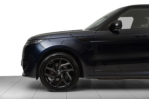 Land Rover Range Rover Sport 28 of 30