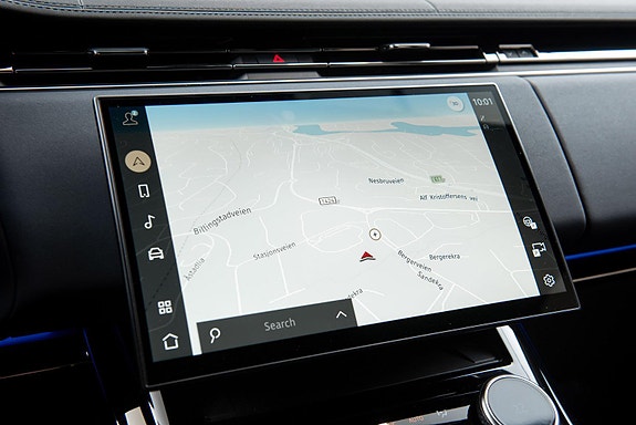 Land Rover Range Rover Sport 18 of 30