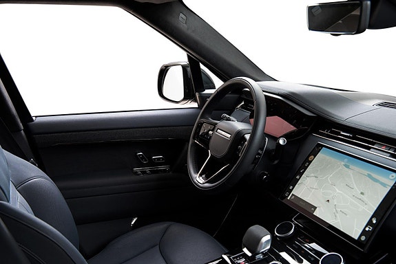 Land Rover Range Rover Sport 9 of 30