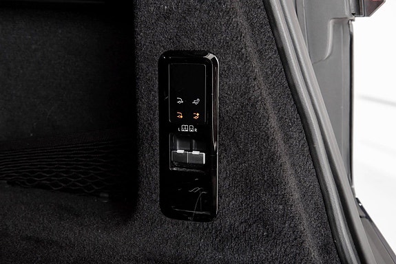 Land Rover Range Rover Sport 26 of 30