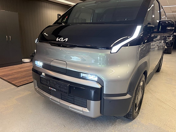 Kia PV5 4 of 30